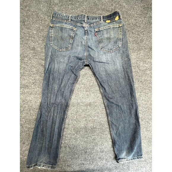 Levi's 505 Jeans Mens 38x32 Regular Fit Straight Leg Blue Denim Medium Wash - Picture 2 of 11